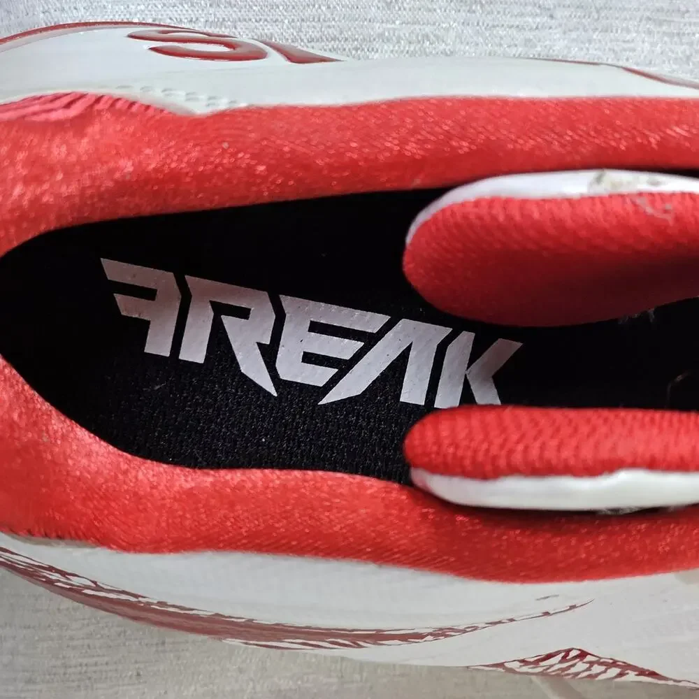 Adidas Freak X Carbon Low Top Shoes Football Cleats Men’s 15 BY3098 White Red